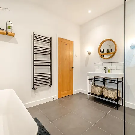 The Workshop - Uk42470 * Middleton (North Yorkshire)